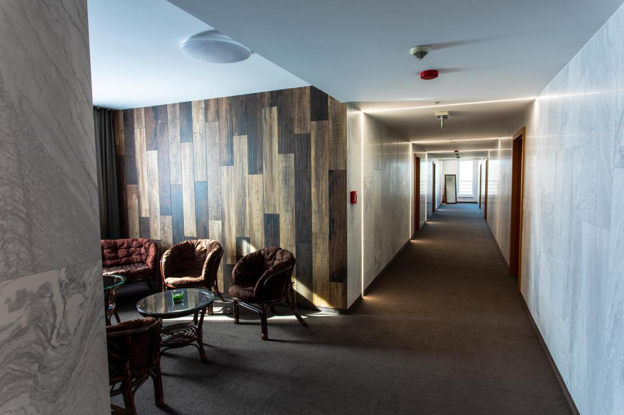 Hotel Novy Kastiel - Self Check-In Topoľčany Εξωτερικό φωτογραφία