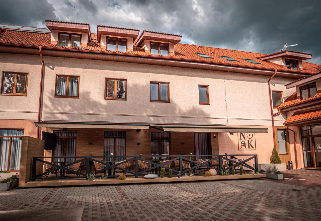 Hotel Novy Kastiel - Self Check-In Topoľčany Εξωτερικό φωτογραφία