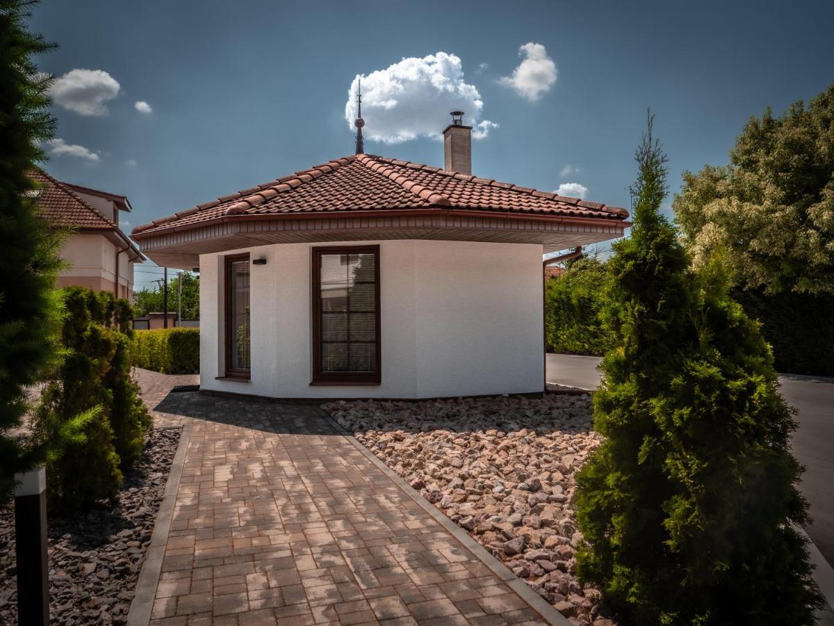 Hotel Novy Kastiel - Self Check-In Topoľčany Εξωτερικό φωτογραφία