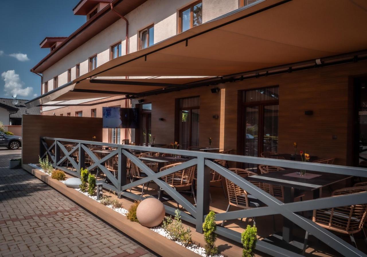 Hotel Novy Kastiel - Self Check-In Topoľčany Εξωτερικό φωτογραφία